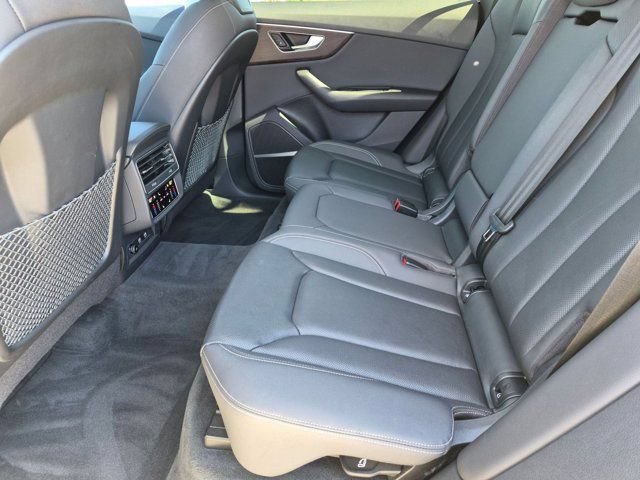 Used 2020 Audi Q8 Premium Plus w/ Premium Plus Package AWD/4WD image 10