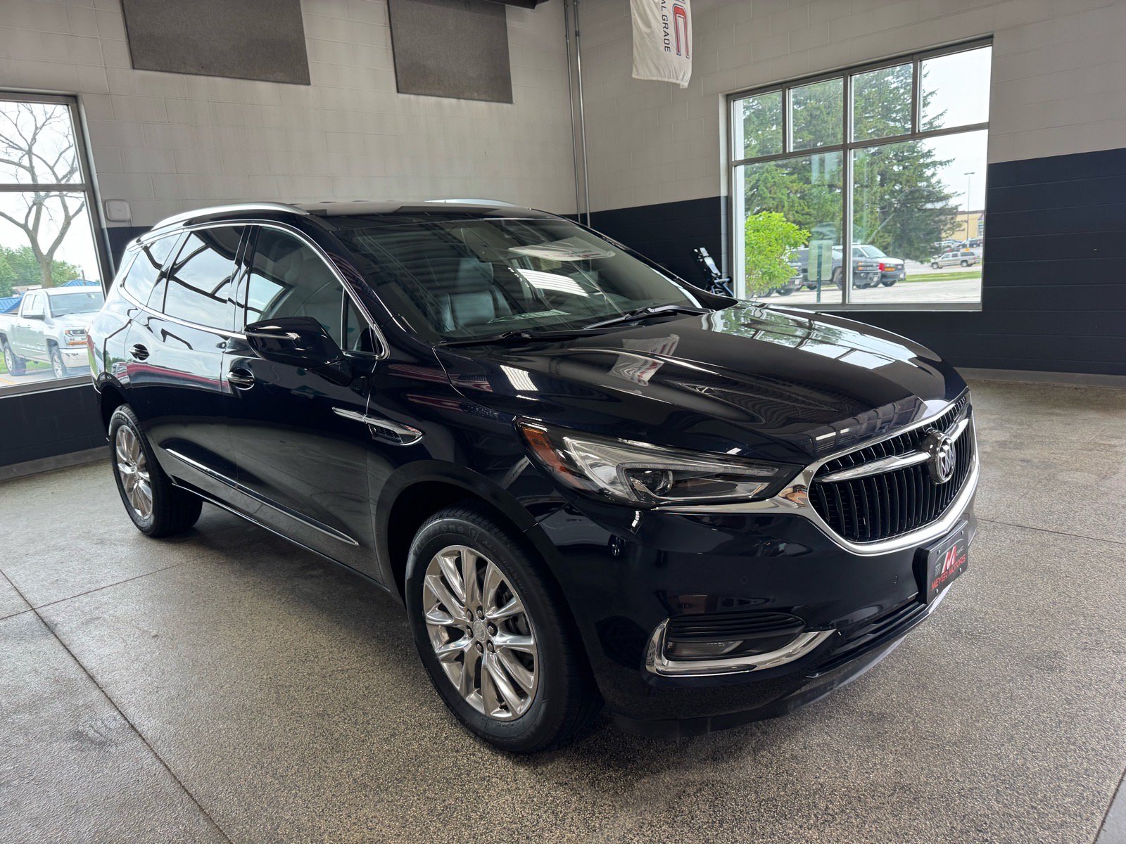 Used 2020 Buick Enclave Premium w/ LPO, Floor Liner Package AWD/4WD image 3