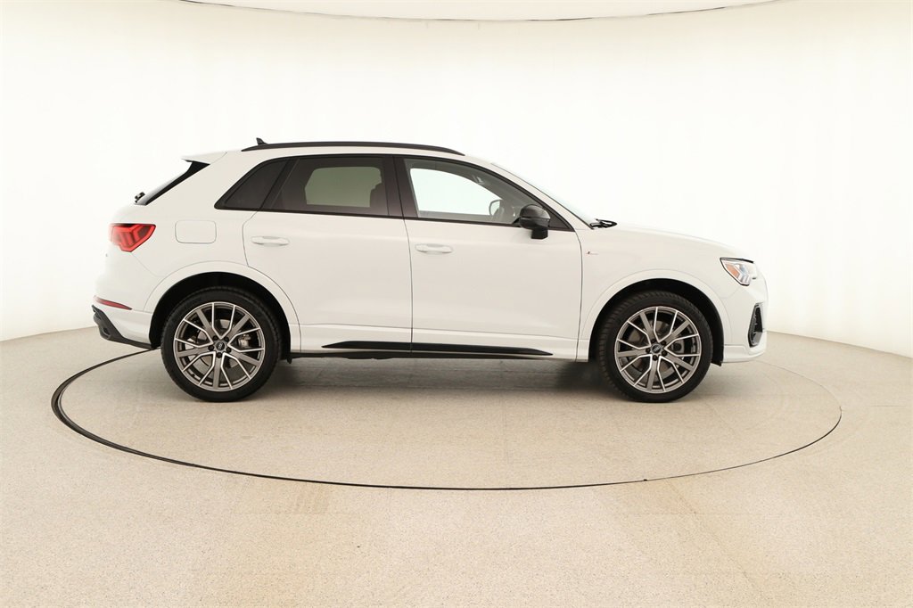 Certified 2025 Audi Q3 2.0T Premium Plus w/ Premium Plus Package image 8