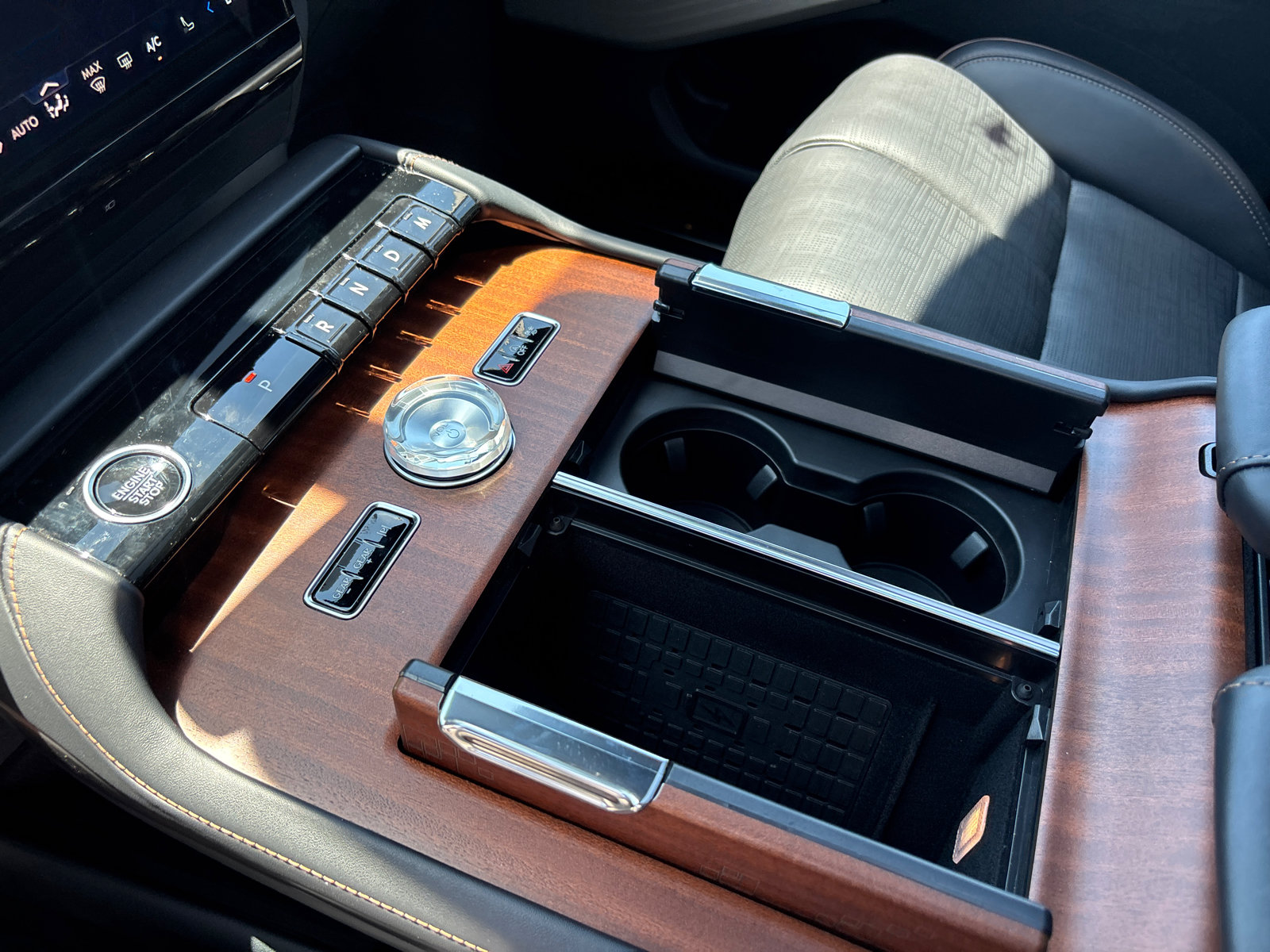 New 2026 Lincoln Navigator Black Label AWD/4WD image 23