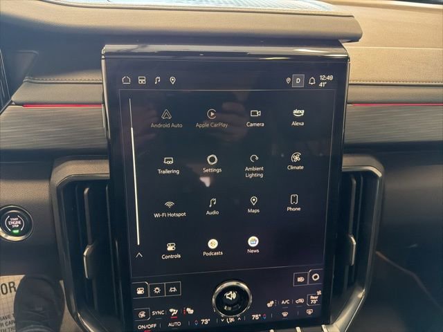 Used 2025 GMC Acadia AT4 w/ Luxury Package image 29