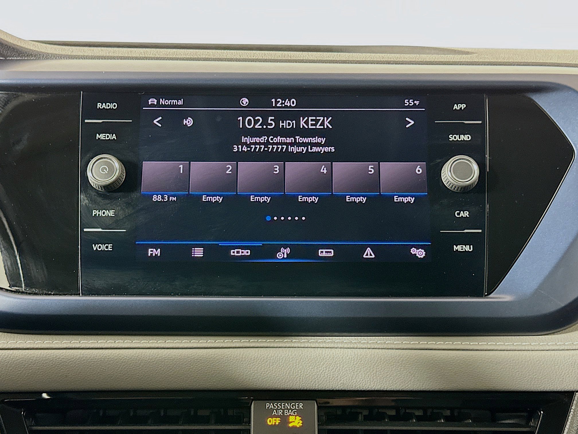 Used 2024 Volkswagen Taos SE image 21