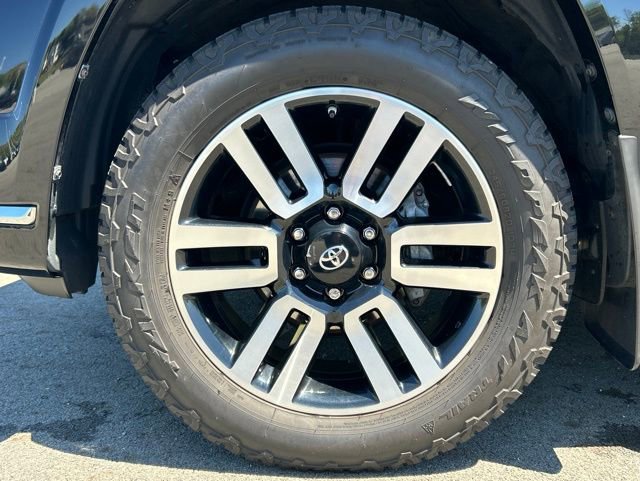Used 2021 Toyota 4Runner Limited AWD/4WD image 31