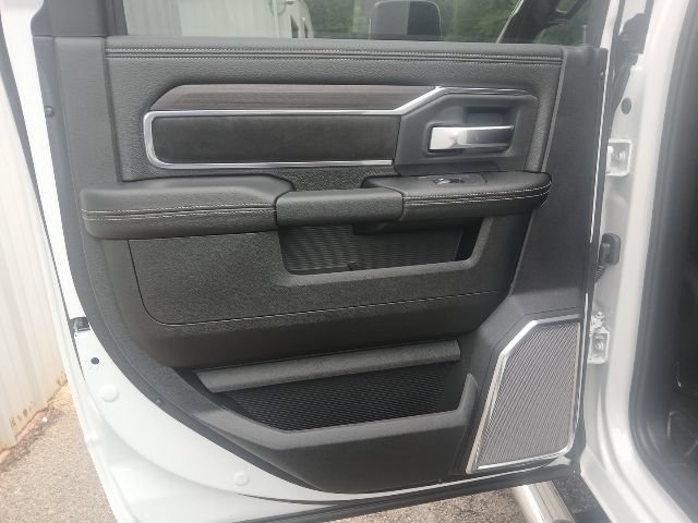 New 2026 RAM 3500 Big Horn w/ Laramie Trim Package AWD/4WD image 18