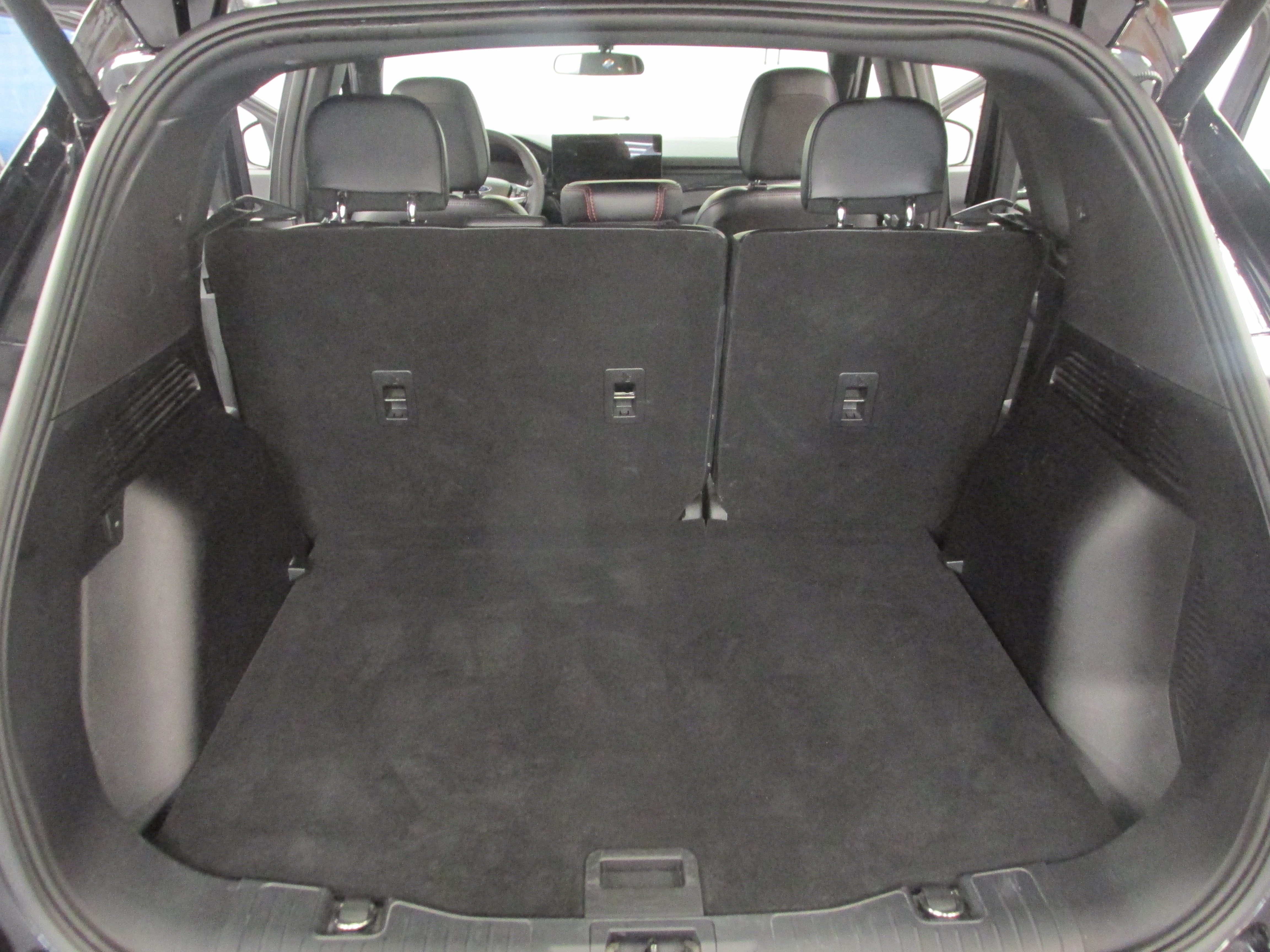 Used 2023 Ford Escape ST-Line w/ Tech Pack #1 AWD/4WD image 22