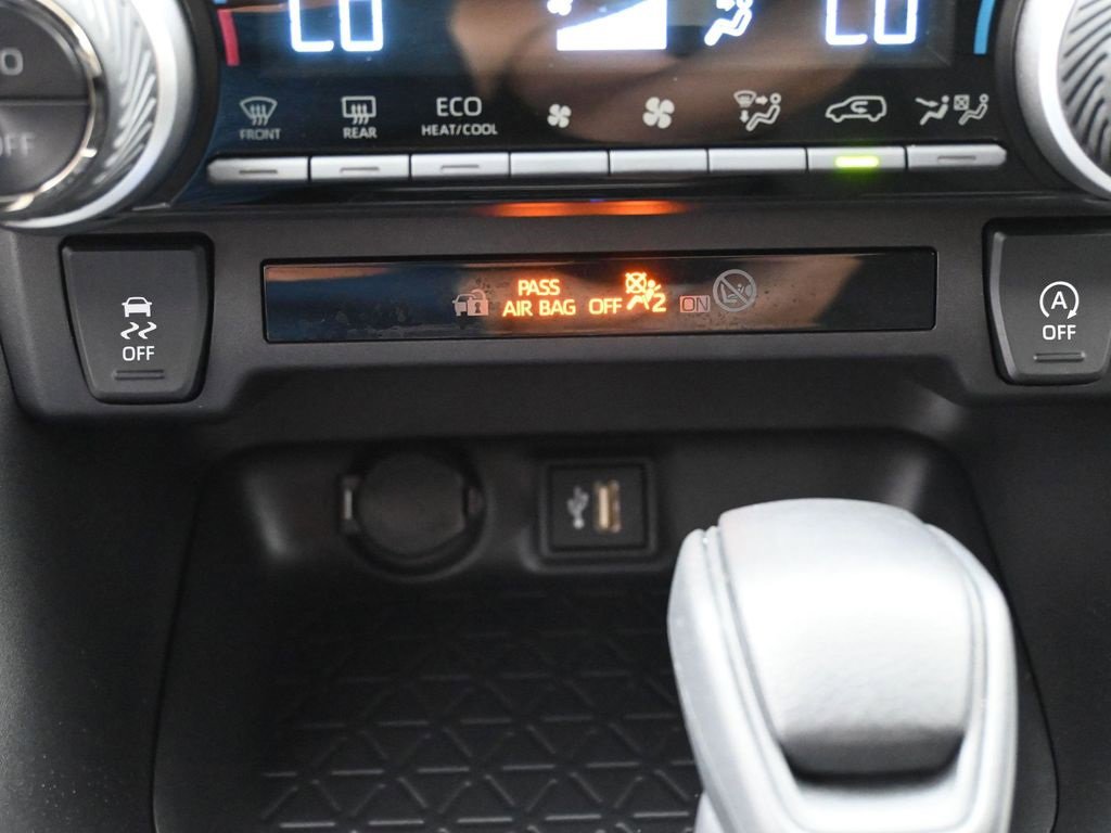 Certified 2025 Toyota RAV4 XLE image 22