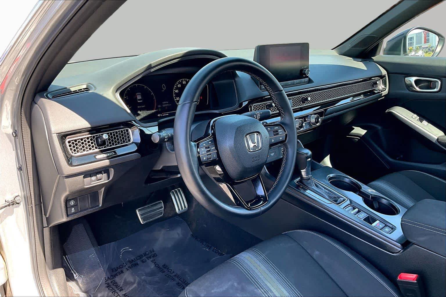 Used 2023 Honda Civic Sport image 18