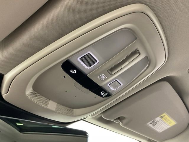 New 2026 Volvo XC60 B5 Plus w/ Protection Package Premier image 25