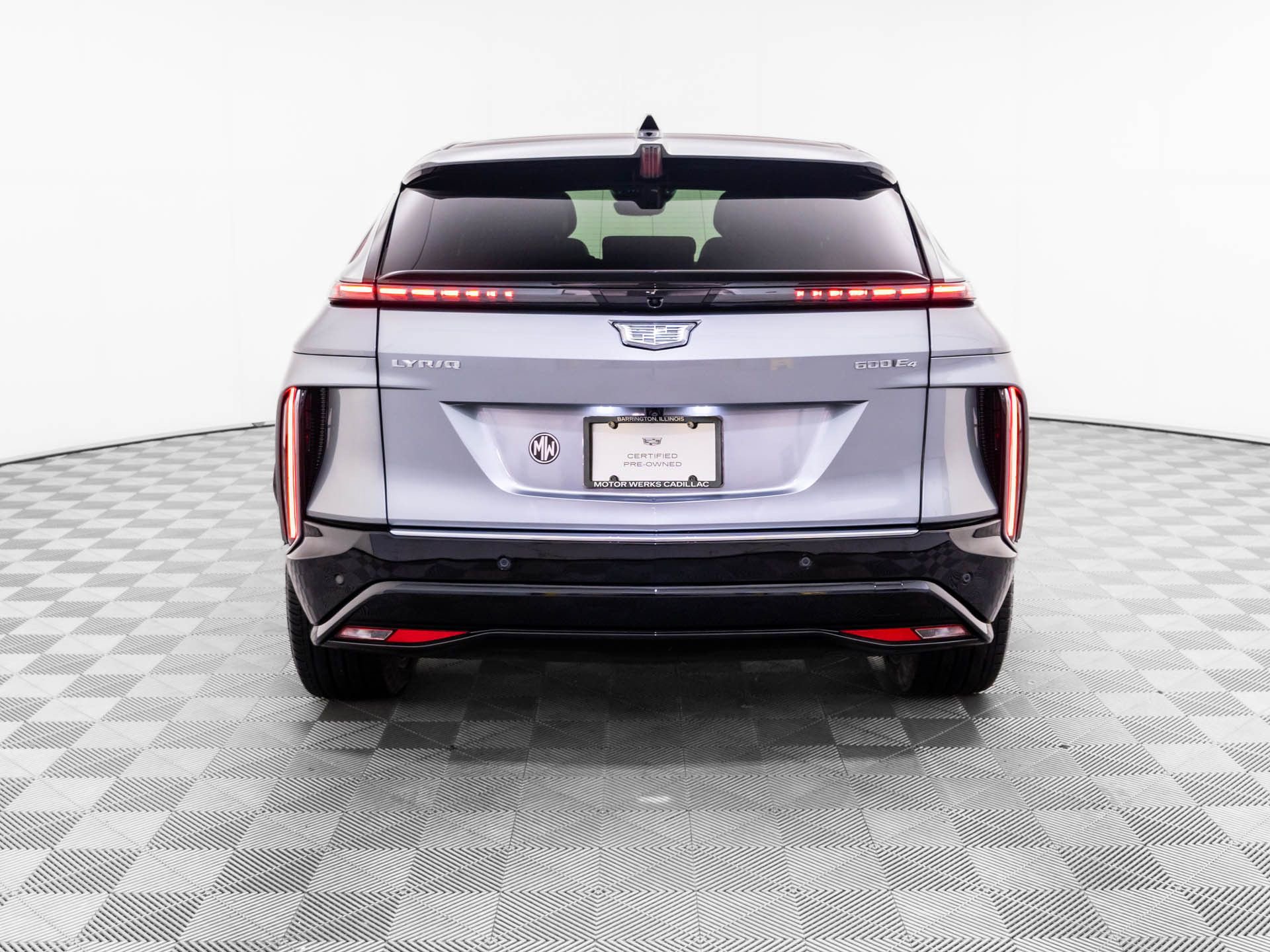 Certified 2025 Cadillac Lyriq Luxury w/ LPO, Floor Liner Package AWD/4WD image 4