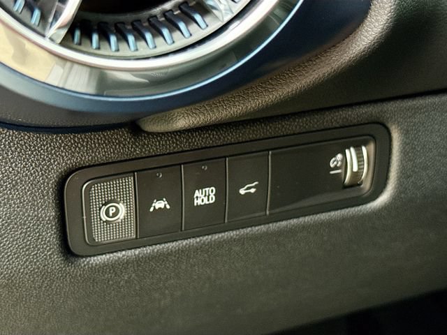 New 2026 Chevrolet Equinox EV LT AWD/4WD image 11