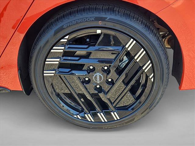 New 2026 Nissan Sentra SR w/ Floor Mat Package FWD image 10