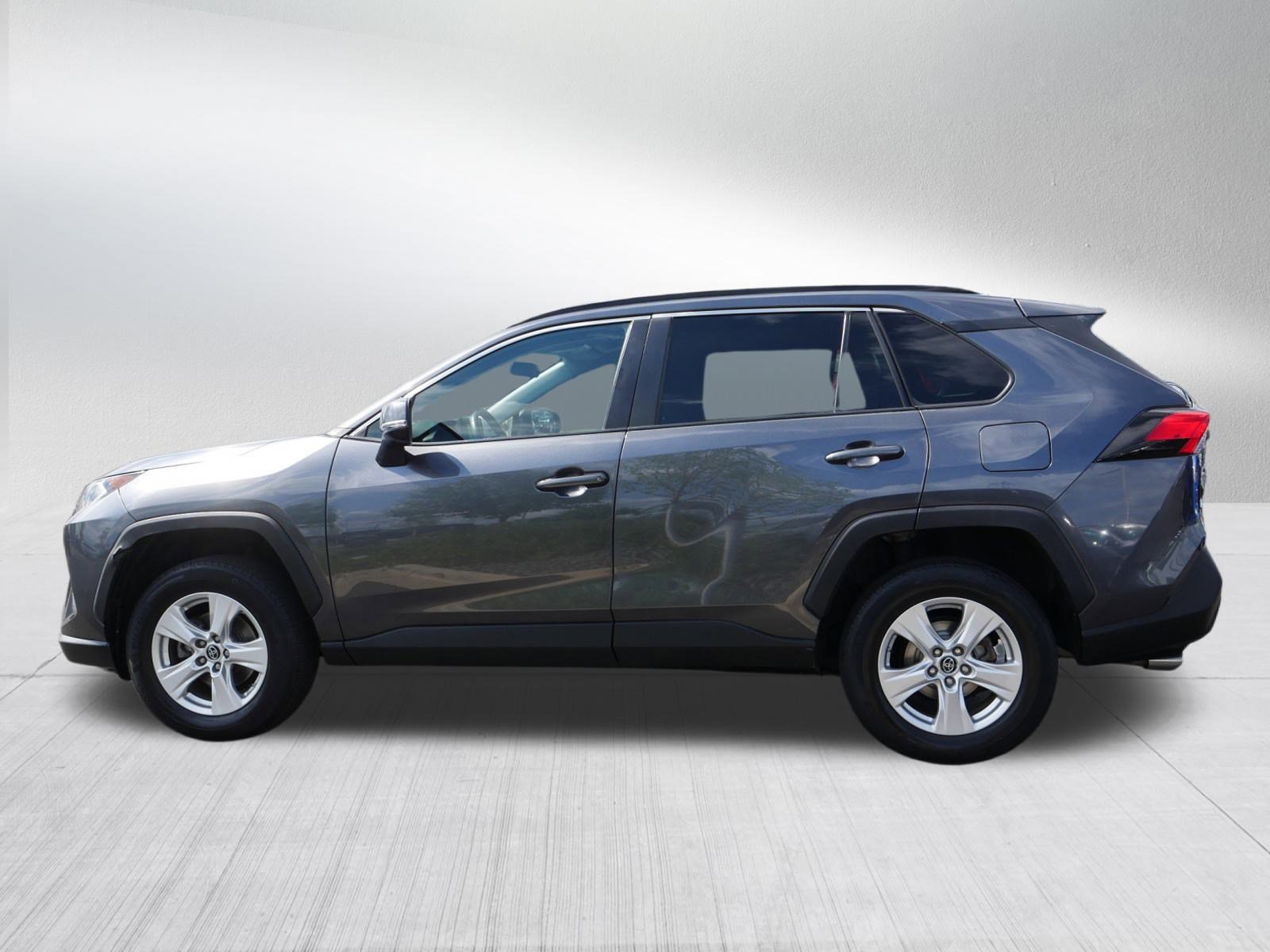 Used 2019 Toyota RAV4 XLE image 2