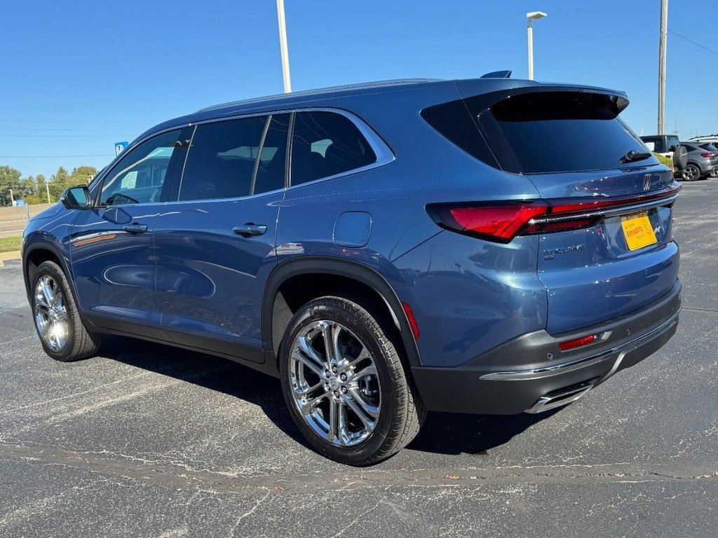 Used 2026 Buick Enclave Preferred w/ Power Package image 5