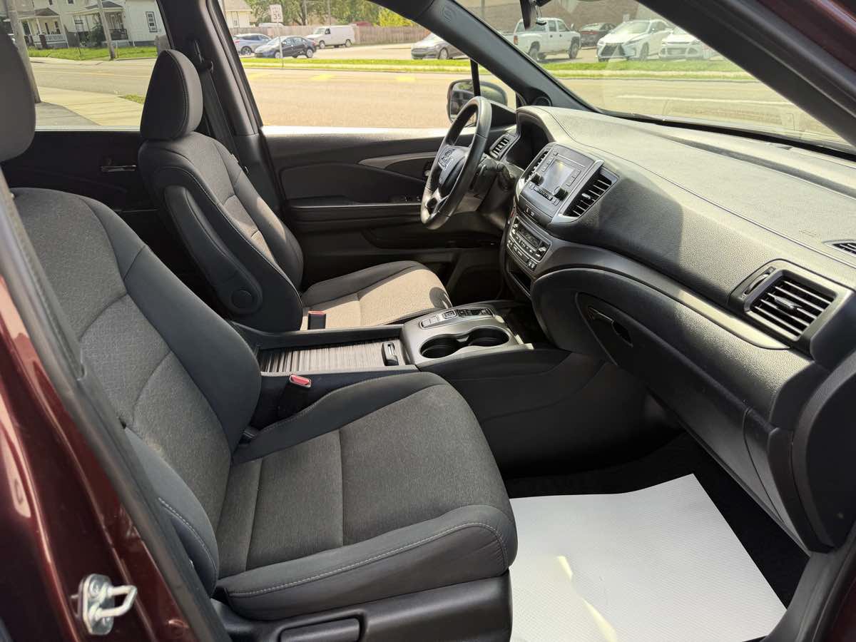 Used 2019 Honda Passport Sport image 18