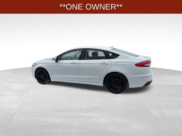 Used 2019 Ford Fusion SE image 4