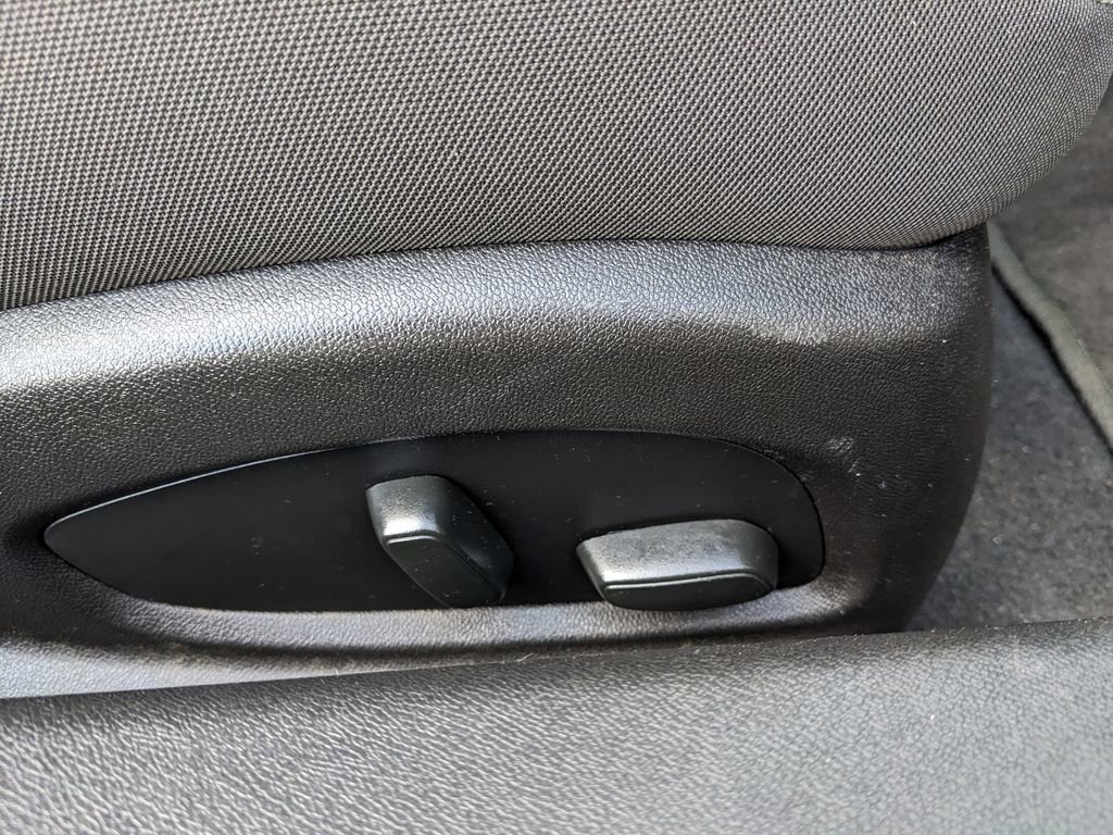 Used 2018 Chevrolet Camaro LT image 40