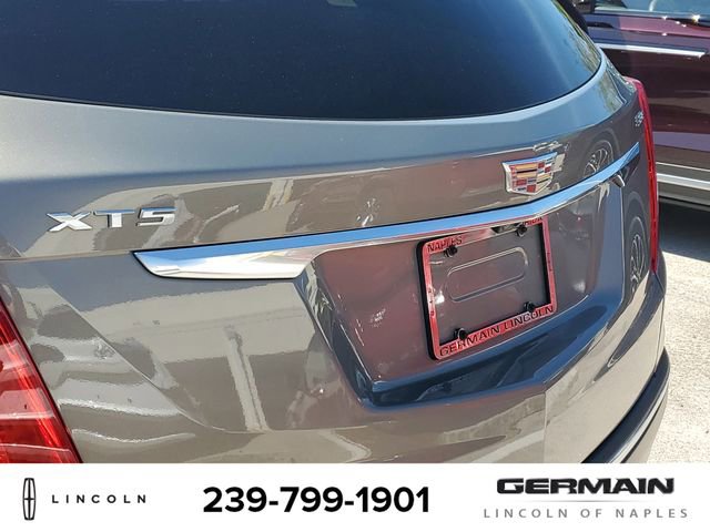 Used 2018 Cadillac XT5 Platinum w/ Driver Assist Package image 16