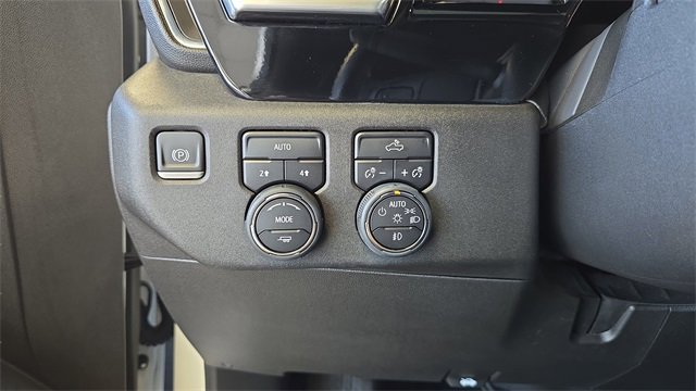 Used 2023 Chevrolet Silverado 1500 RST image 20