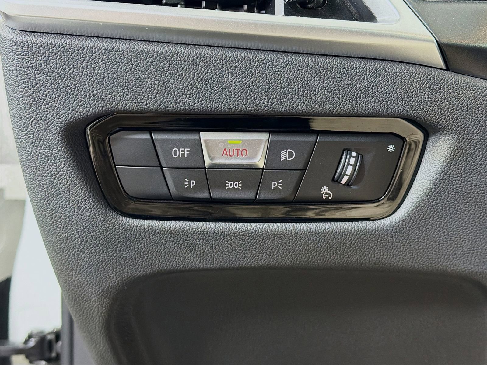 Used 2025 BMW 230i xDrive Coupe w/ M Sport Package image 11