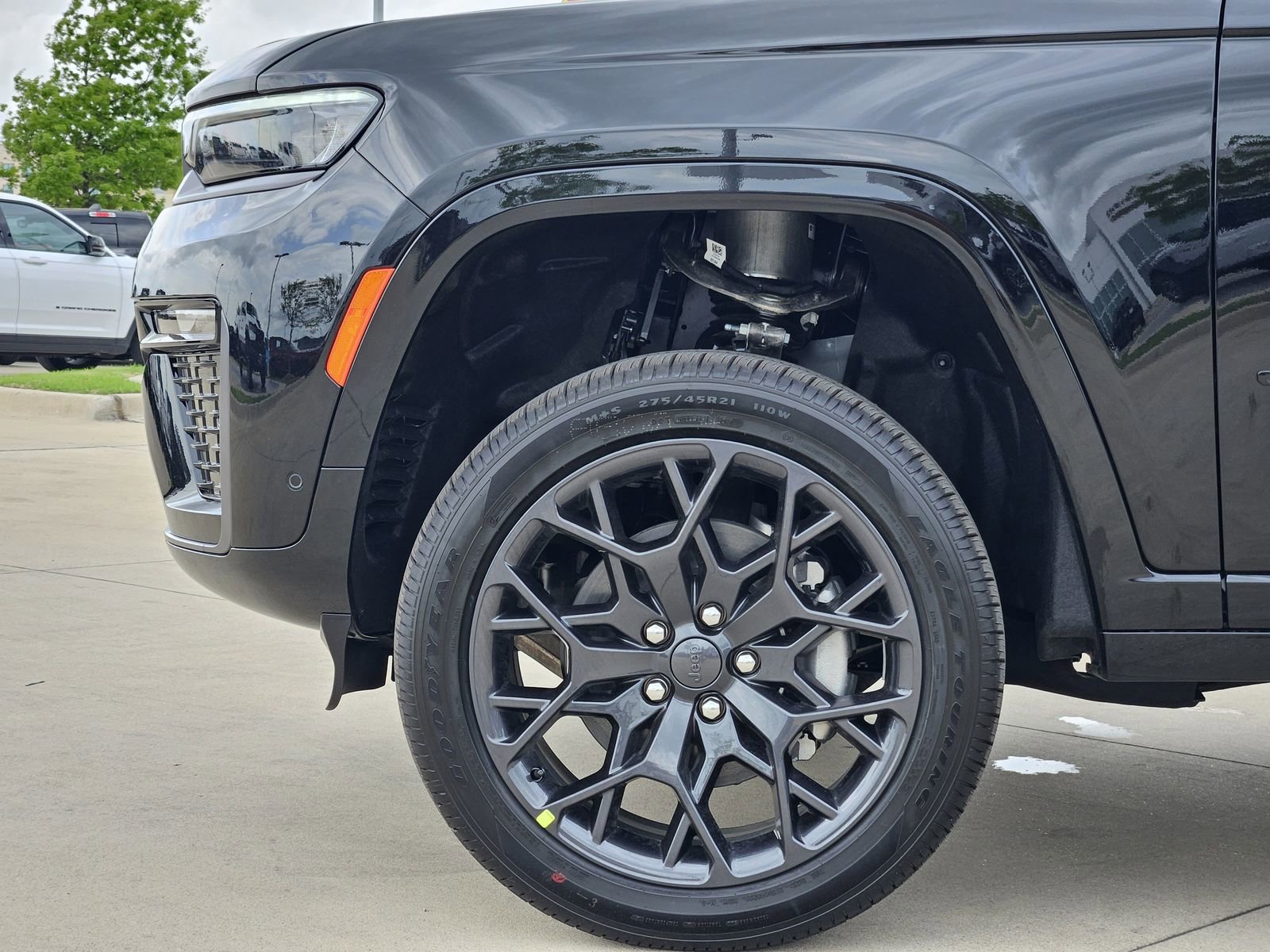 New 2026 Jeep Grand Cherokee L Summit AWD/4WD image 11