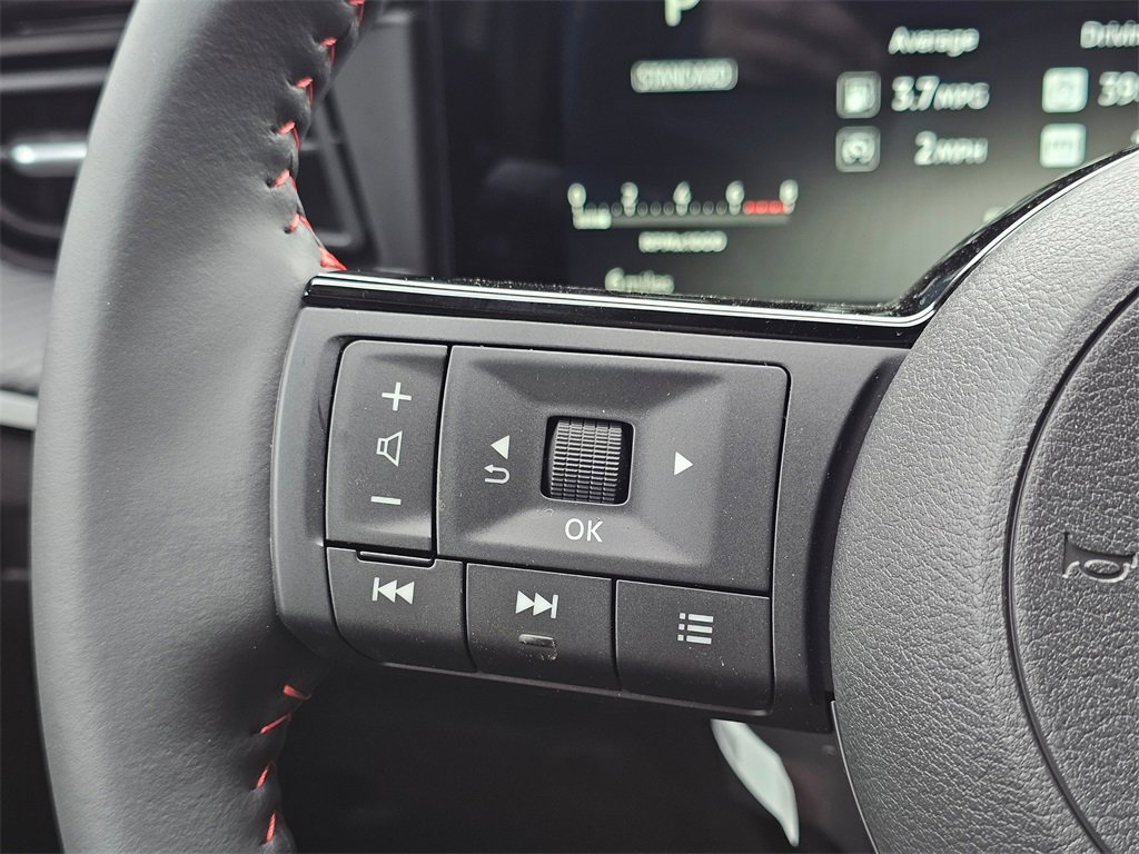 New 2026 Nissan Kicks SR image 9