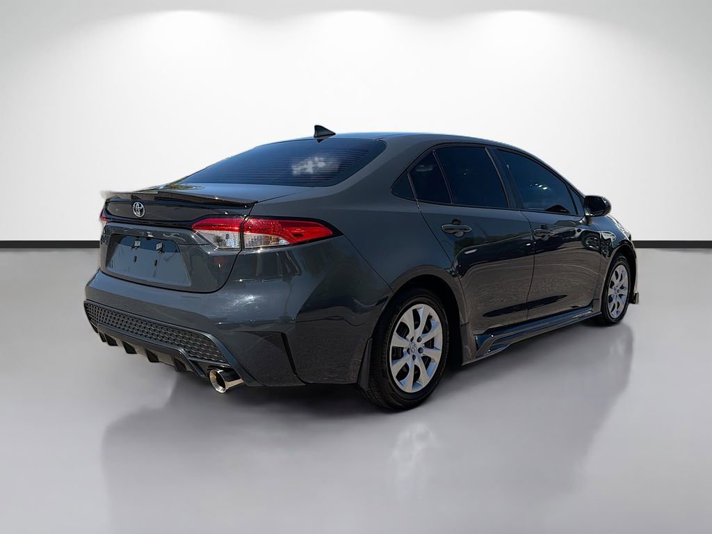 Used 2025 Toyota Corolla LE image 3