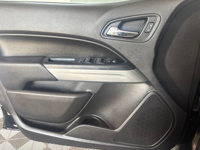 Used 2018 Chevrolet Colorado LT AWD/4WD image 18
