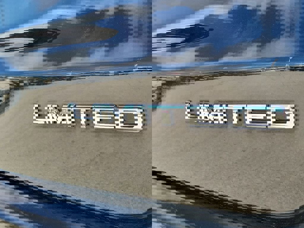 Used 2022 Jeep Compass Limited w/ Elite Group image 6