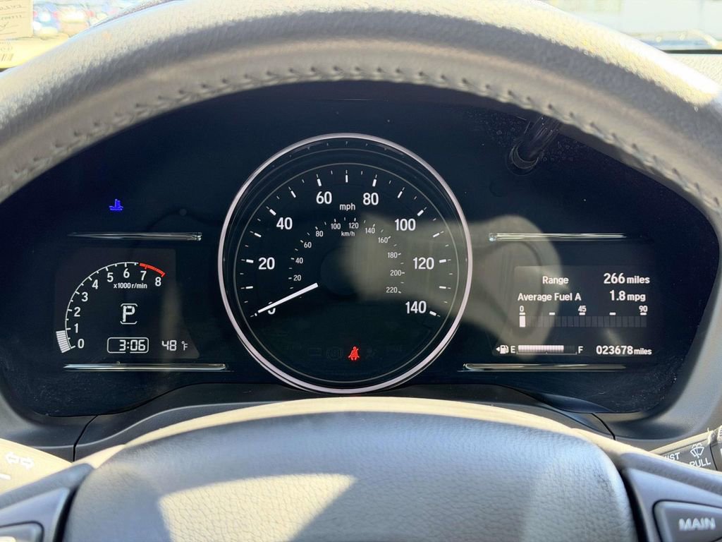 Used 2021 Honda HR-V EX-L image 9