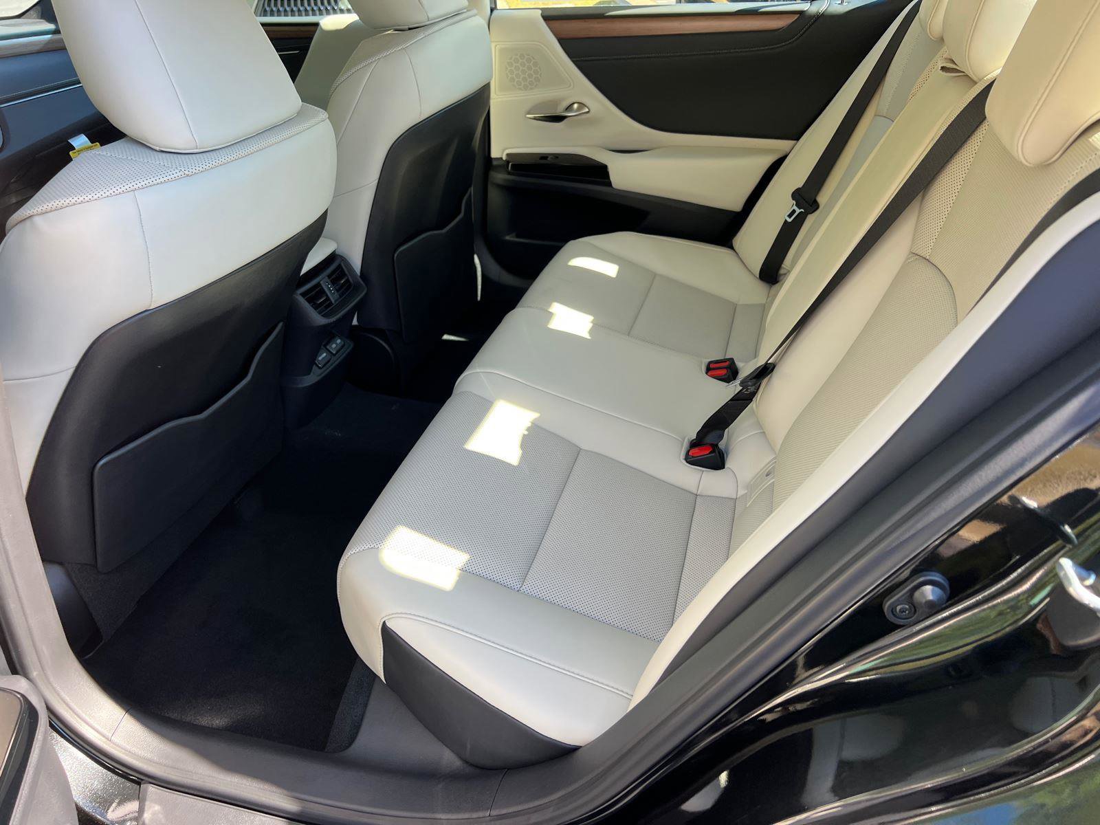 New 2025 Lexus ES 350 w/ Premium Package image 15