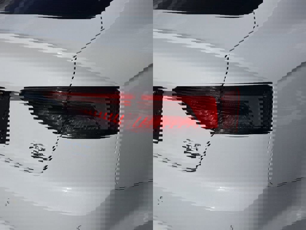 Used 2018 Audi A5 2.0T Premium Plus w/ Premium Plus image 8