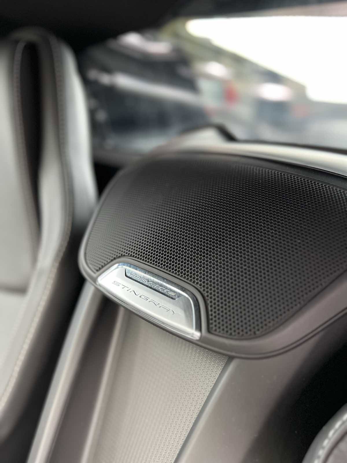 Used 2021 Chevrolet Corvette Stingray Coupe w/ Z51 Performance Package RWD image 10