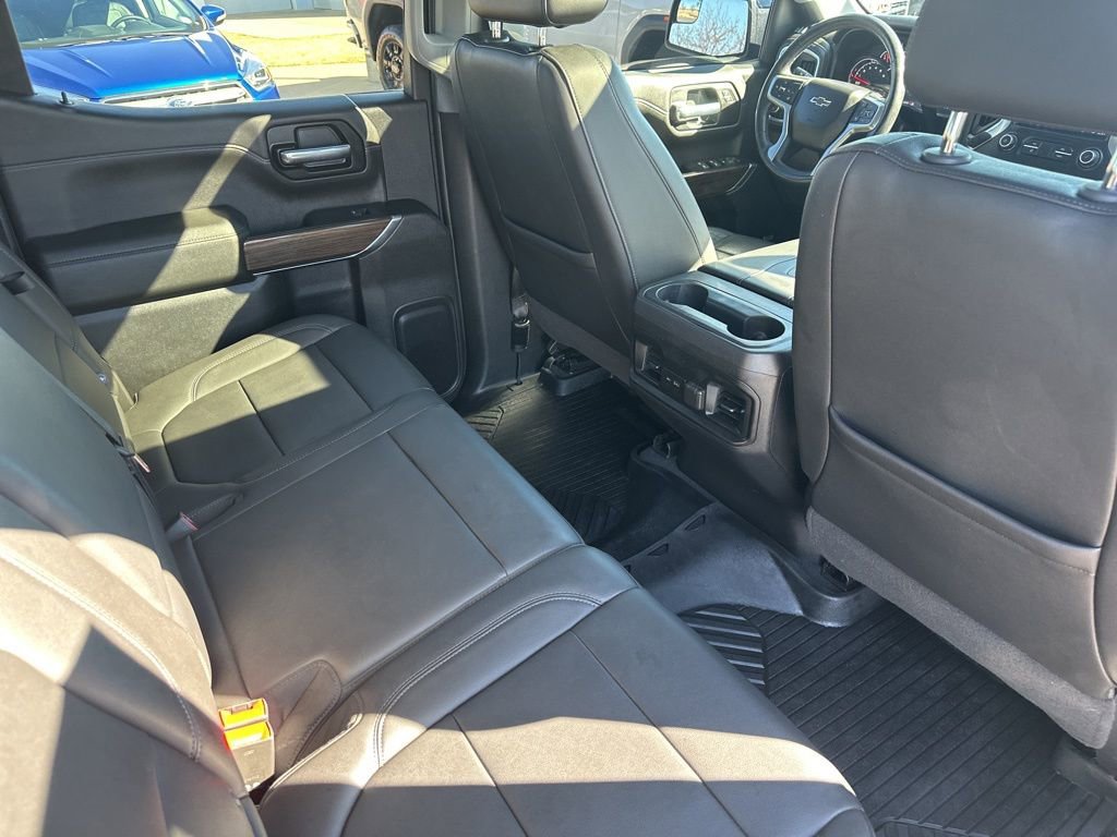 Used 2020 Chevrolet Silverado 1500 LT Trail Boss w/ Midnight Edition image 24