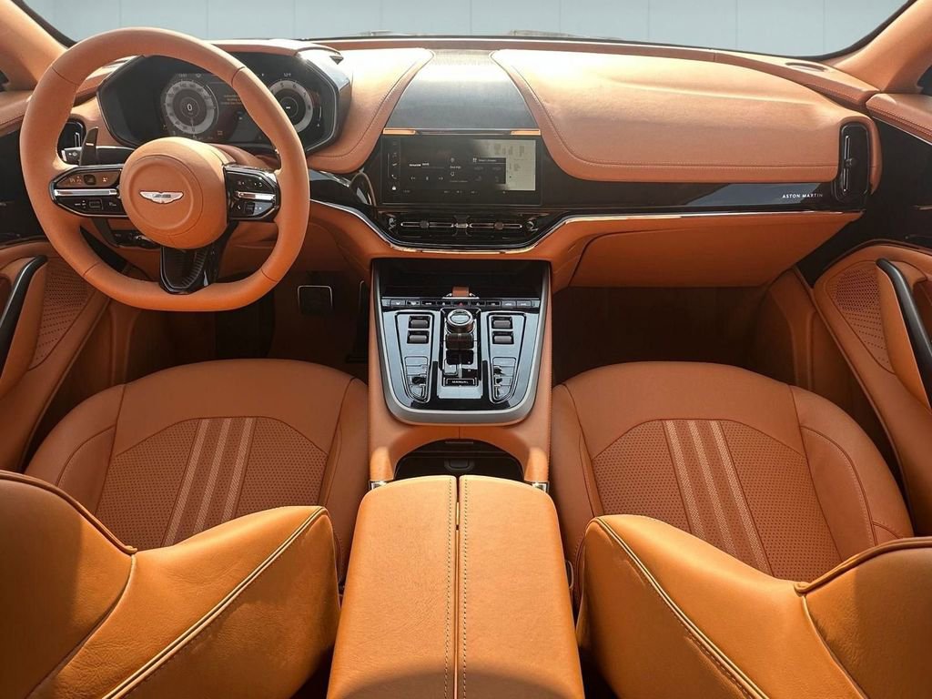 New 2026 Aston Martin DBX 707 image 16