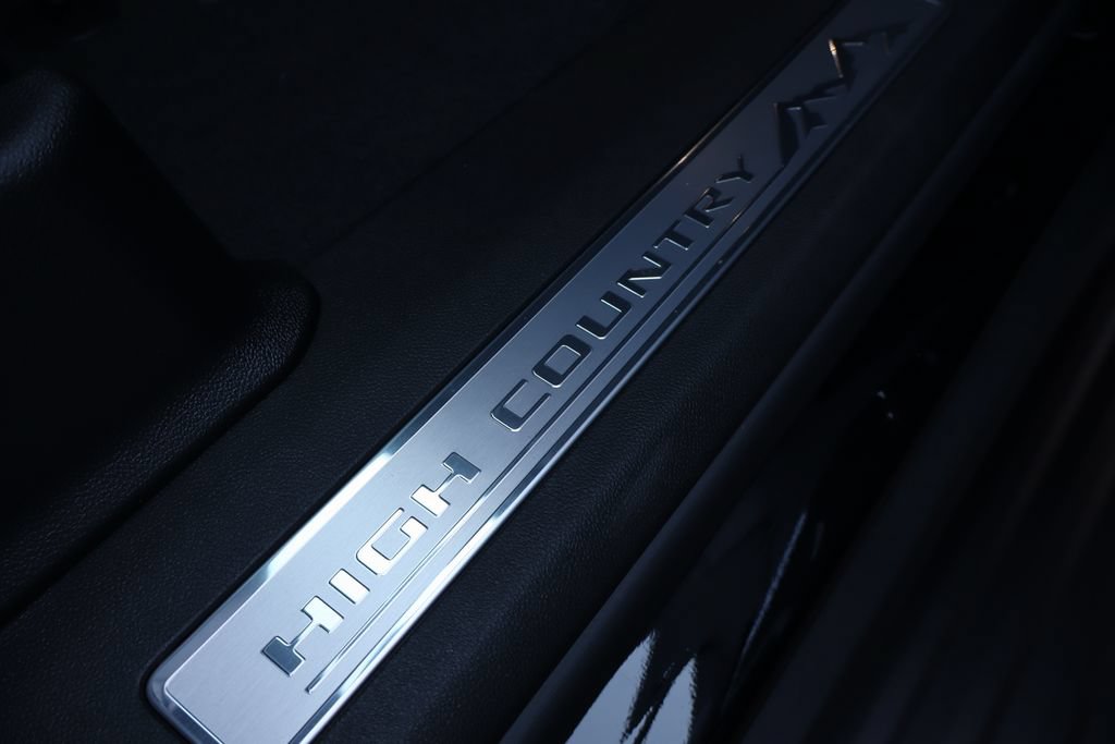 New 2026 Chevrolet Tahoe High Country AWD/4WD image 60