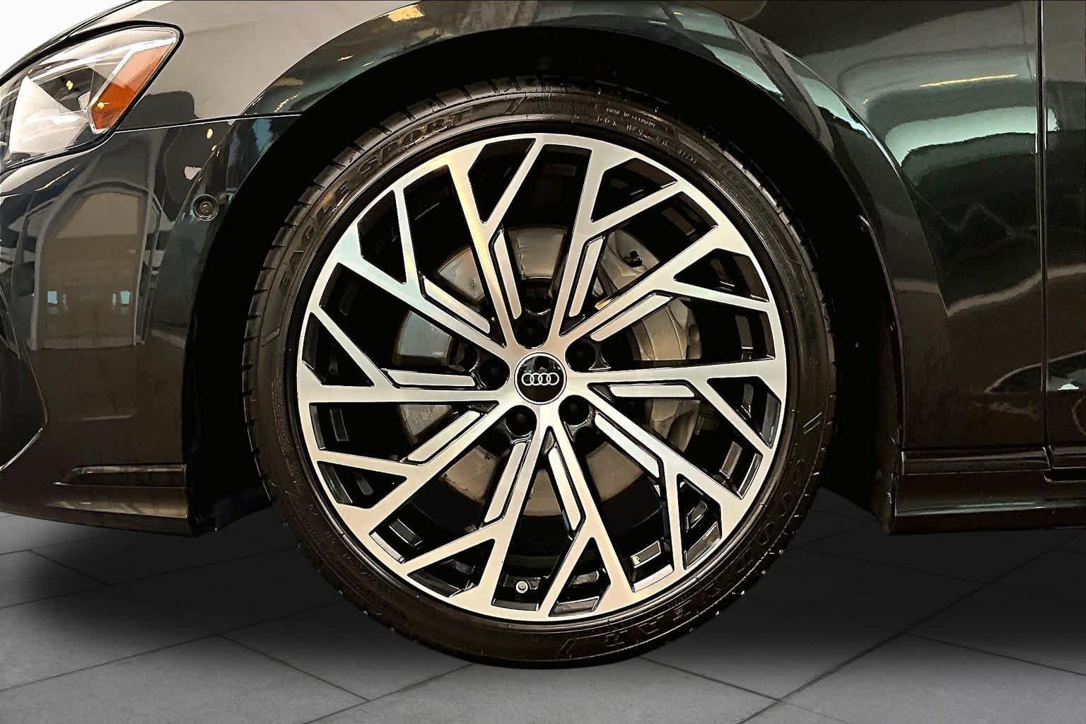 Used 2023 Audi A8 L 3.0T w/ Comfort Plus Package AWD/4WD image 11