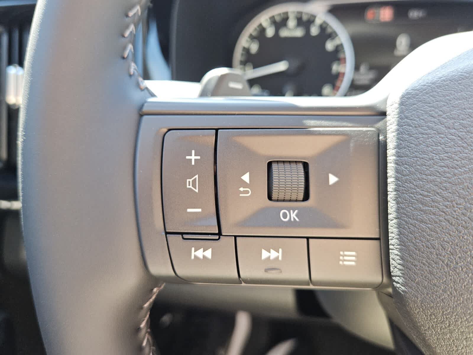 New 2026 Nissan Pathfinder SV FWD image 12
