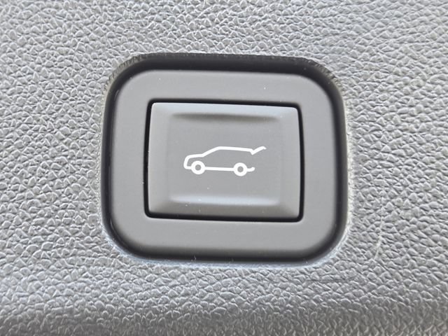 New 2026 GMC Acadia Elevation w/ Elevation Premium Package AWD/4WD image 23
