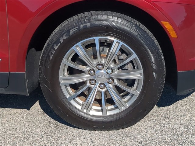 Used 2017 Cadillac XT5 Luxury w/ Driver Awareness Package image 11