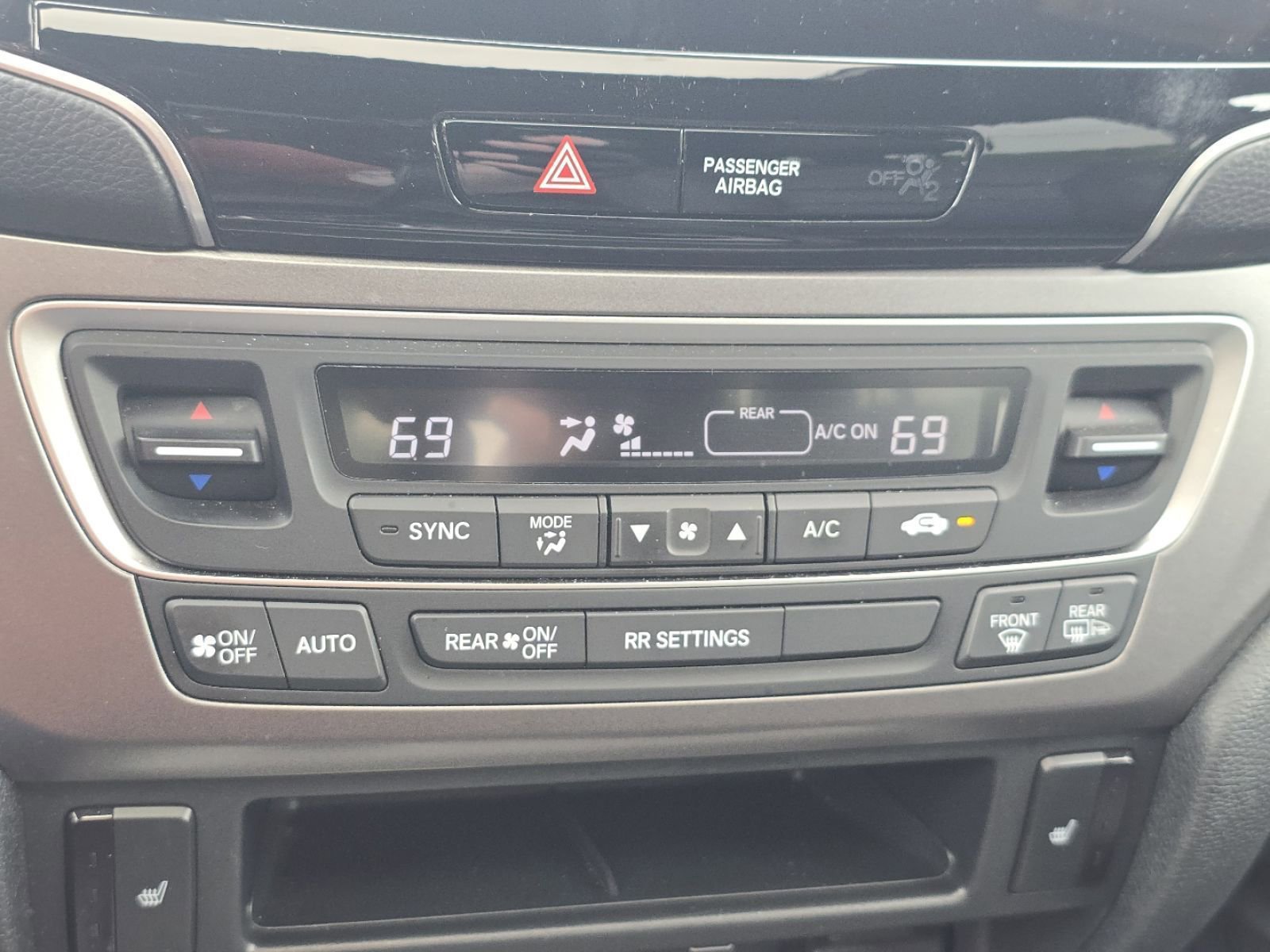 Used 2024 Honda Passport EX-L image 26