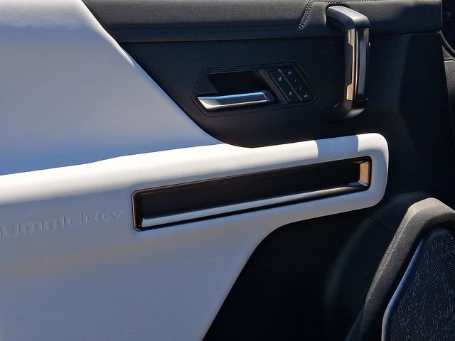 Used 2025 GMC Hummer EV 3X AWD/4WD image 21