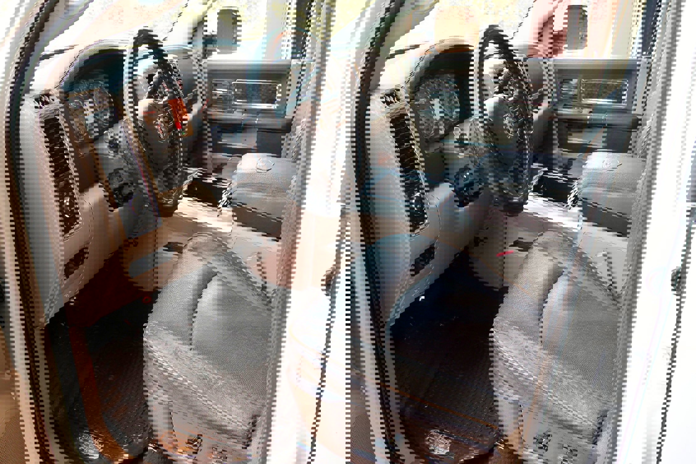 Used 2012 RAM 2500 Longhorn w/ Cold Weather Group image 21