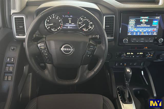 Used 2022 Nissan Frontier SV RWD image 16
