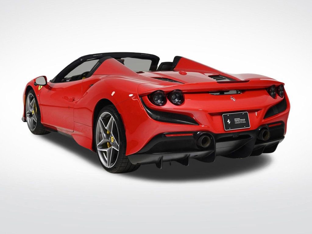 Used 2022 Ferrari F8 Tributo image 2