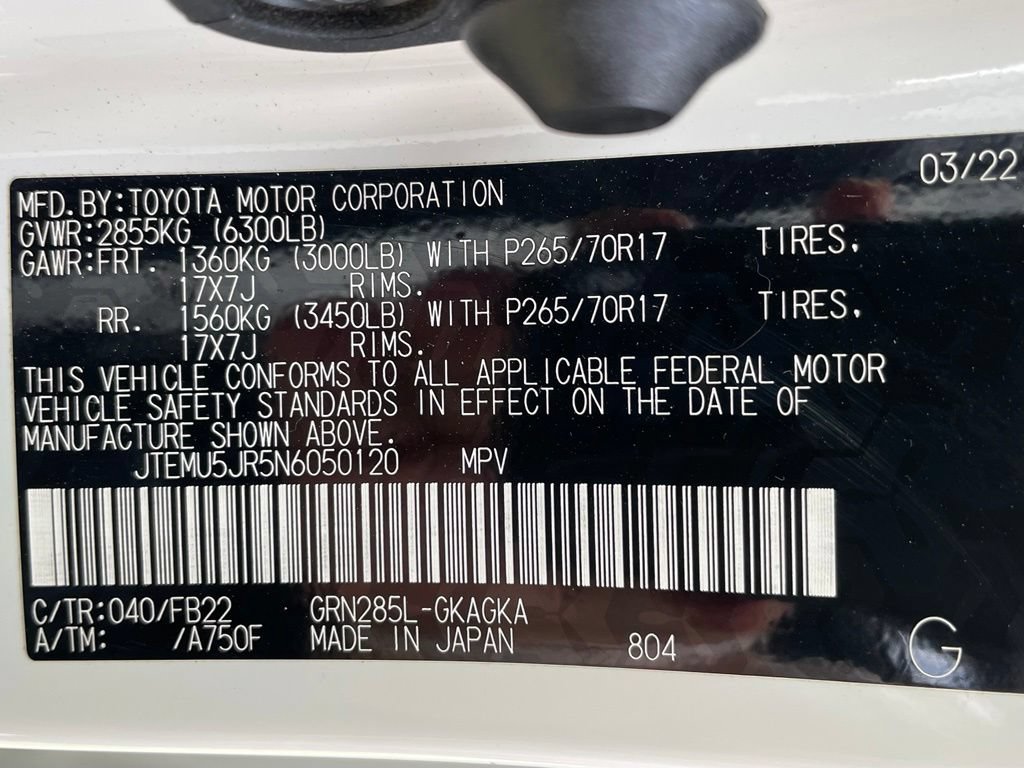 Used 2022 Toyota 4Runner SR5 AWD/4WD image 31