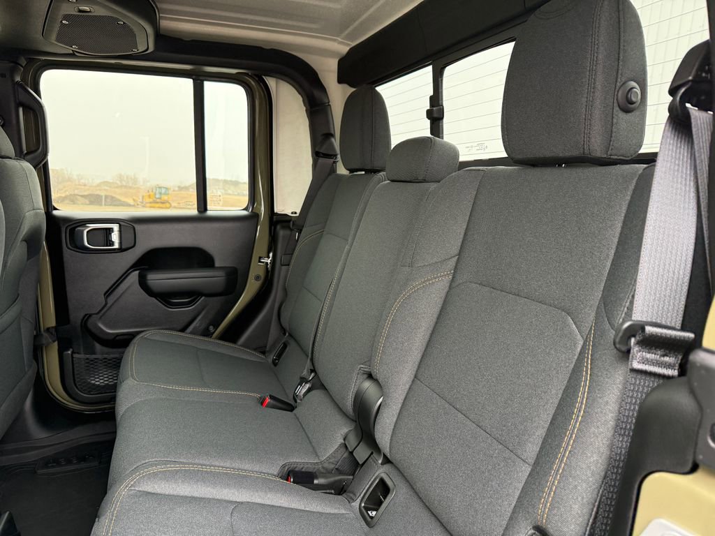 New 2026 Jeep Gladiator Sport AWD/4WD image 14