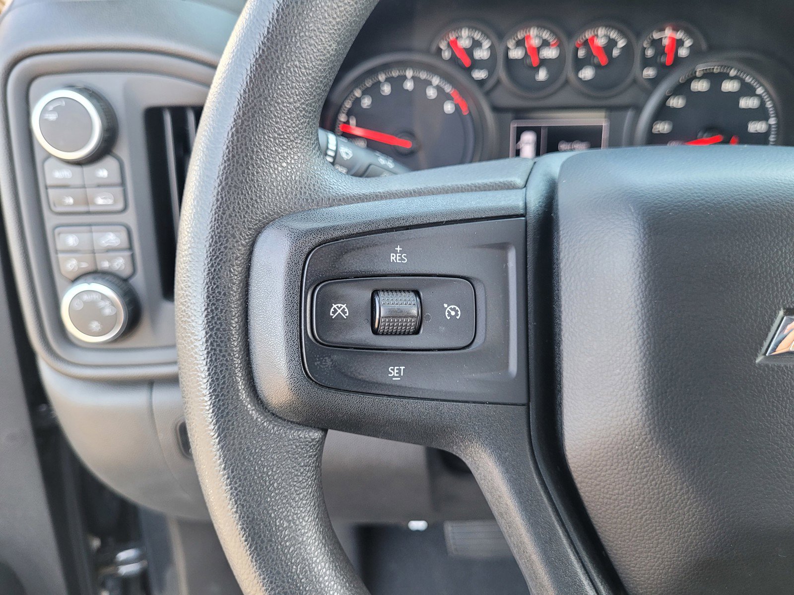 Used 2022 Chevrolet Silverado 1500 Custom AWD/4WD image 21