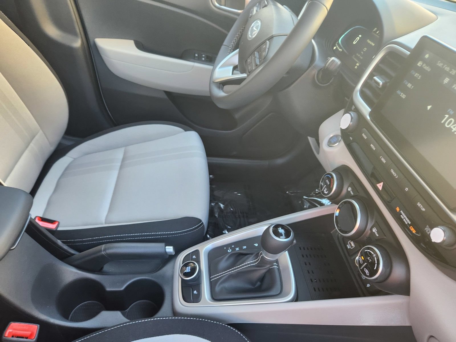 New 2026 Hyundai Venue SEL FWD image 29