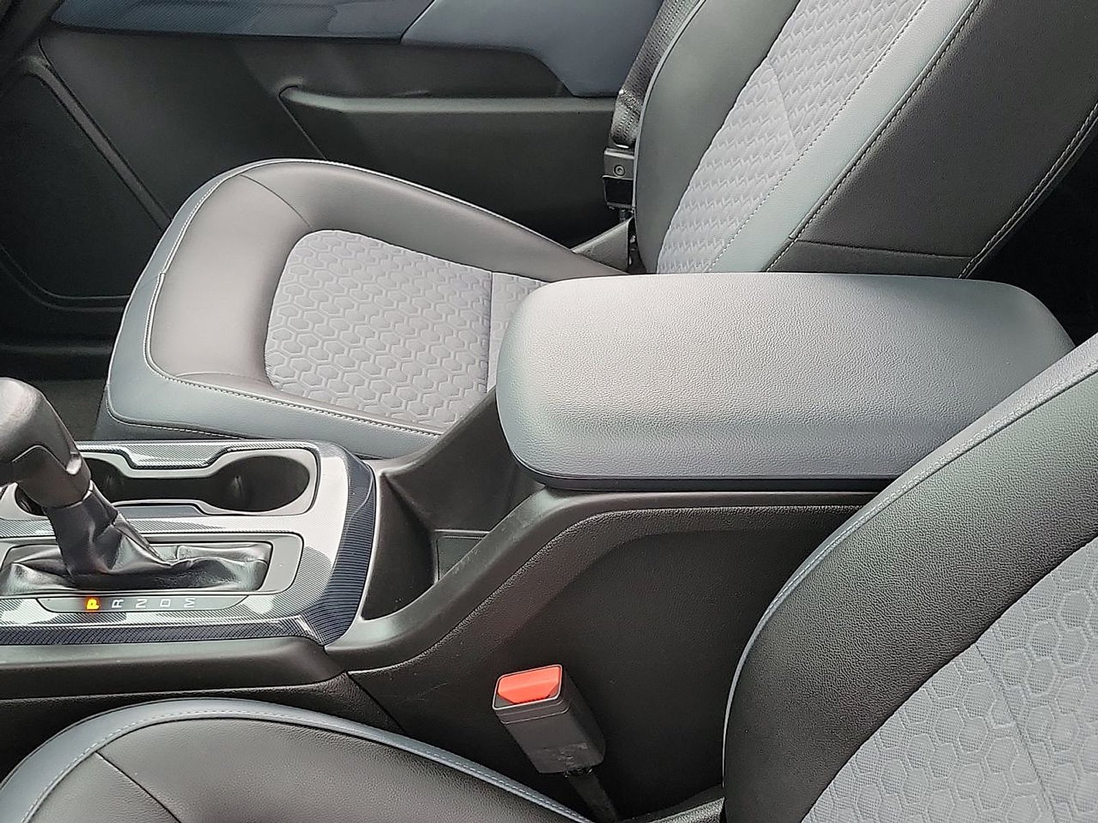 Used 2015 Chevrolet Colorado Z71 AWD/4WD image 20