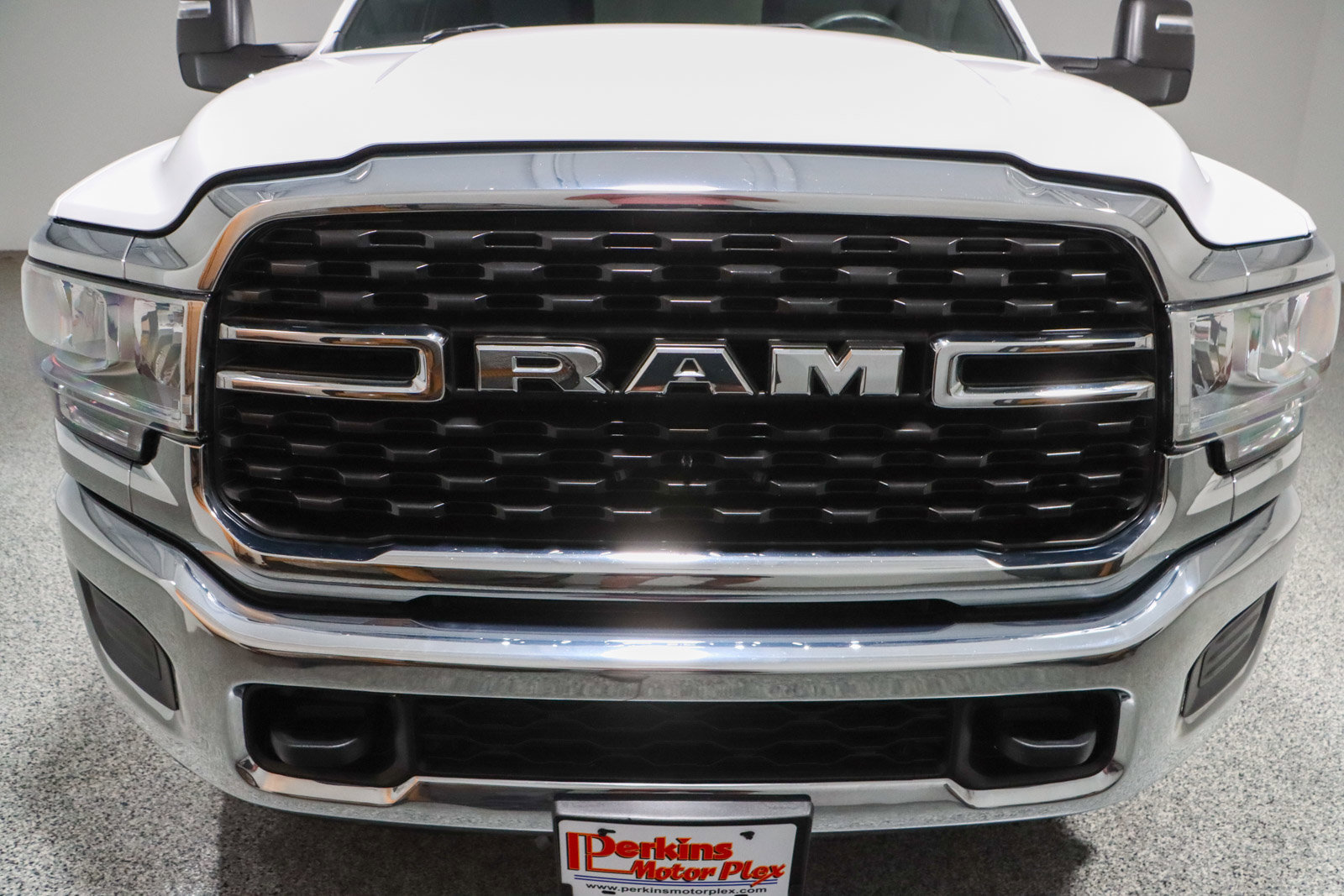 Used 2023 RAM 2500 Big Horn w/ Cold Weather Group image 4